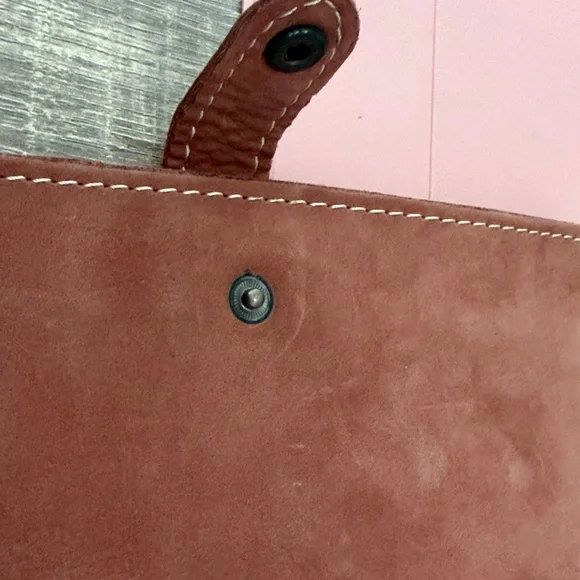 Portland Leather Rose Tablet Sleeve - Picture 6 of 6